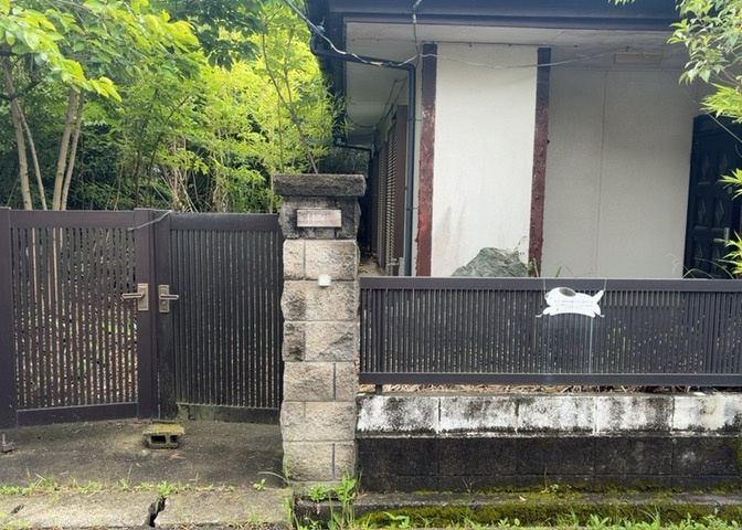 隣家の土地はどうなっているのか、生活利便施設が近くにあるのか、学校まで近いかなど、お客様のライフスタイルにあわせたイメージが重要です。また、近くにあると困る施設が近くにないかも確認するといいでしょう。