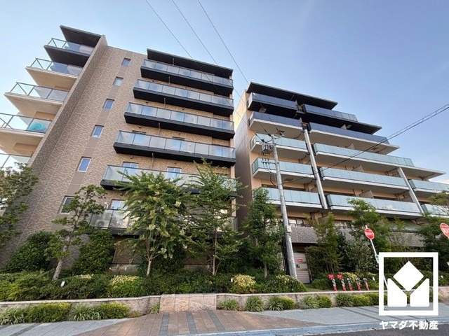 「甲子園浜小学校」まで徒歩8分。低学年のお子様も安心して通学していただけます。