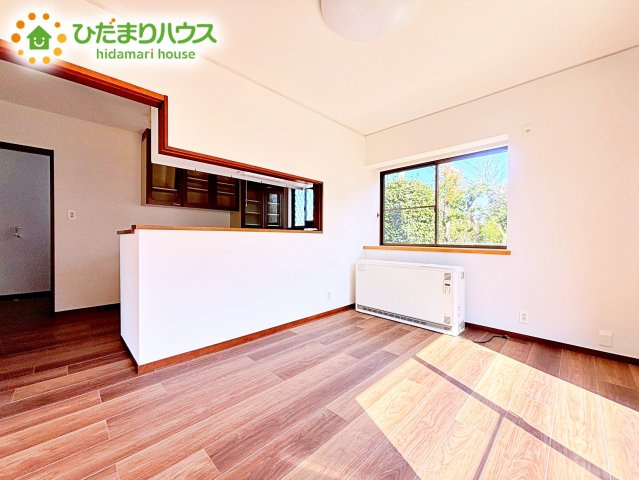 日当たりの良いダイニングで、ご家族団らんのお食事タイム♪