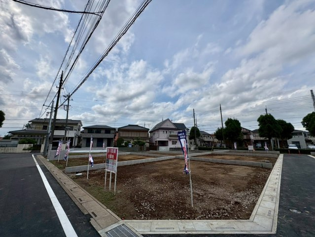 対象地：G区画　全10区画　　間取り・外観・設備まで自由にプランニング可能。暮らし方に合わせた住まいをご提案できます。花田小学校まで徒歩約4分(270ｍ)、毎日の通学がしやすい住環境です。