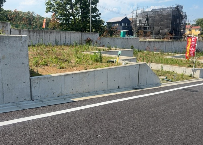 最寄り駅が近いなどの交通アクセスが良い土地だと暮らしやすいですよね。通勤・通学の観点から土地を選ぶことも大切です！自身や家族のライフワークからあったの物件を探しましょう！当社営業がお力になります！