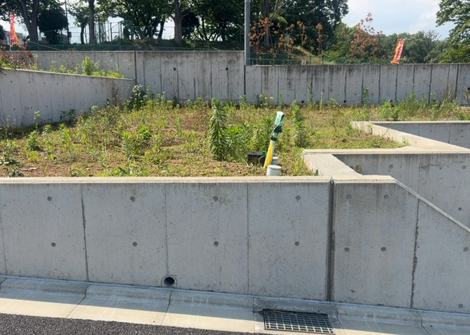 家を建てる前提で土地を探している場合、地盤の丈夫さは譲れない条件の一つです。地盤が脆弱だと追加工事が必要となります。また、過去に地盤沈下や液状化現象を起こした土地は、できるだけ避けた方がいいでしょう。