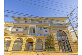 バースシティ溝の口ティアラの外観