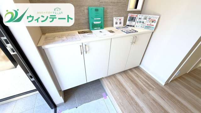 シューズボックス完備で収納力も豊富。玄関周りがすっきり片付き、いつでも快適に使えます。