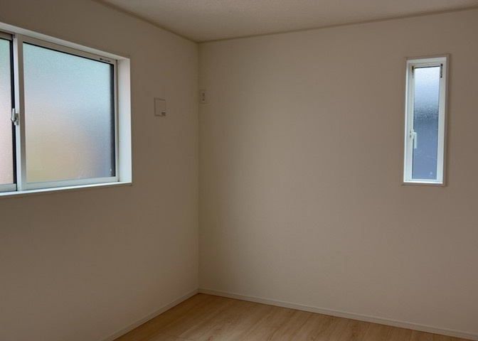 子供が何人でも年齢によっては、受験時にしっかり壁のある個室があった方が良い場合もあります。難しい問題ですが、兄弟の人数や、性別や年齢差によって状況が異なりますので、数年後のこともしっかり考えましょう。