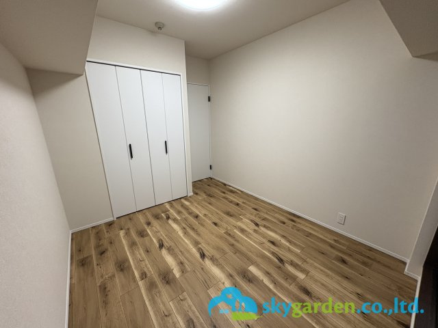 使い勝手のいい洋室です