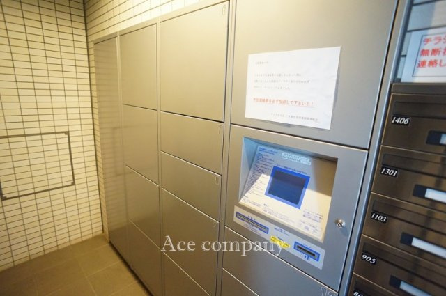 宅配ボックス完備です☆