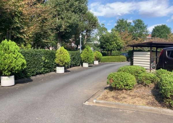 【パークサイド南大沢の中庭】