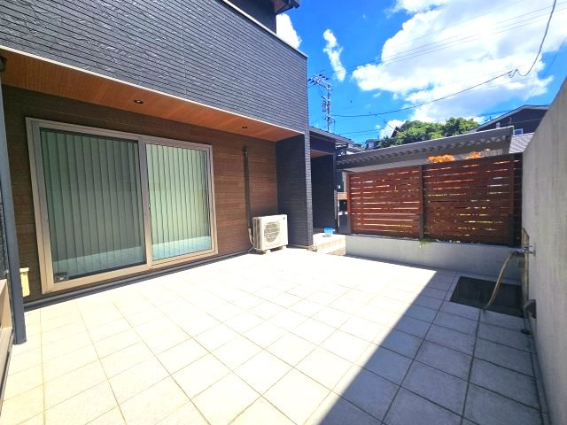 屋外電源&amp;屋外水栓付き♪タイルデッキ中庭(^^)/