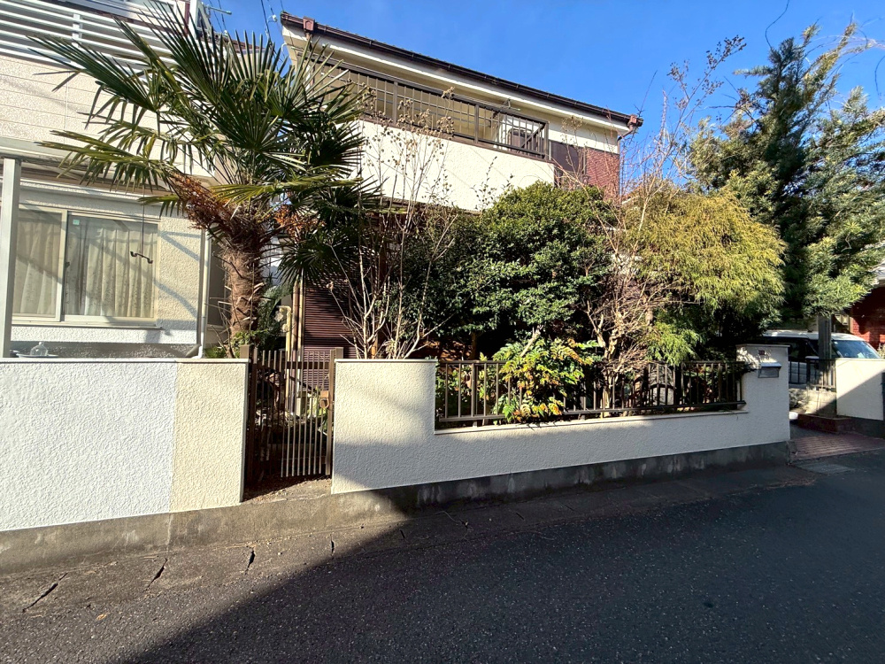 南道路に面し陽当り良好！敷地約30坪・自由設計で夢のマイホームはいかがでしょうか！希望の間取りが叶いやすい整形地です！建築条件なし・お好きなハウスメーカーで建築可能です！