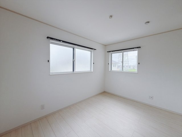 ■洋室｜子供部屋のメリットは「自立心を養うことができる」「自分で整理整頓できるようになる」そして、お子様が成長した際には「プライバシーを確保できる」といい事だらけ♪