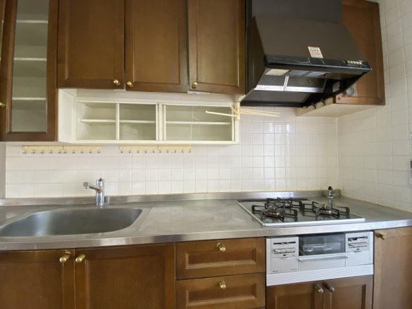 【原山レジデンスのキッチン】