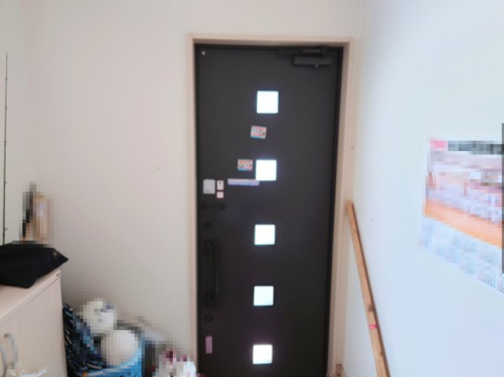 優しい光が入る玄関です！