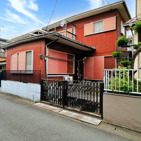 ■閑静な住宅街に位置する南向き3LDK！陽当たり良好です！　■東川口駅バス乗車10分、停歩5分！浦和美園駅、東川口駅の2駅利用可能！　■リフォームの相談も承ります！お気軽にお問い合わせください