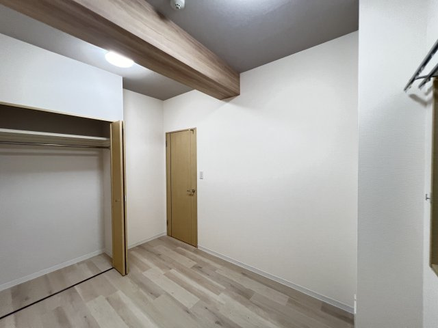 洋室5帖　　クローゼット付き