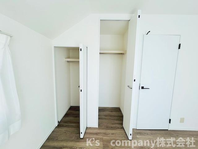 洋室の収納スペース◇