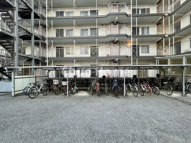 【自転車置き場】最新の空き状況や費用などの詳細は担当スタッフまでお問い合わせください。