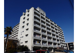 日商岩井方南町マンションの外観