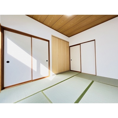 家族のくつろぎや来客時にも役立つ、使い勝手の良い和の空間☆*