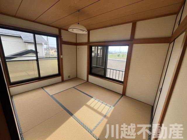 2面開口の明るい2階和室