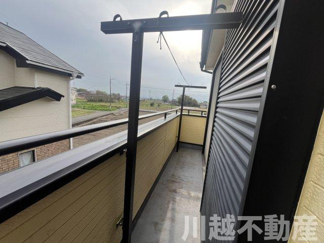 お洗濯にも便利なバルコニー付き