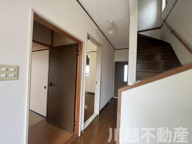 毎日通る玄関はこちらです