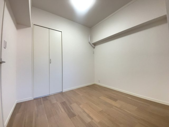【新品】建具、扉、フローリング！明るいナチュラルデザインです♪