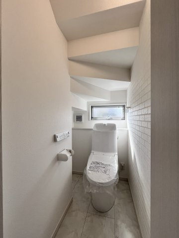 ゆったりとした空間のトイレです