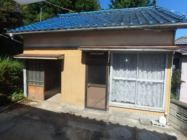 離れ