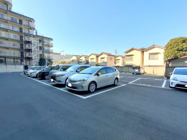 【駐車場】