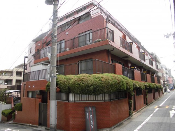 マンション小石川の外観