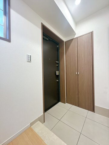 クローゼット2つ採用しております