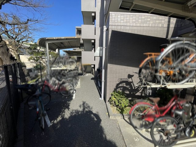 徒歩圏内に商業施設が充実　