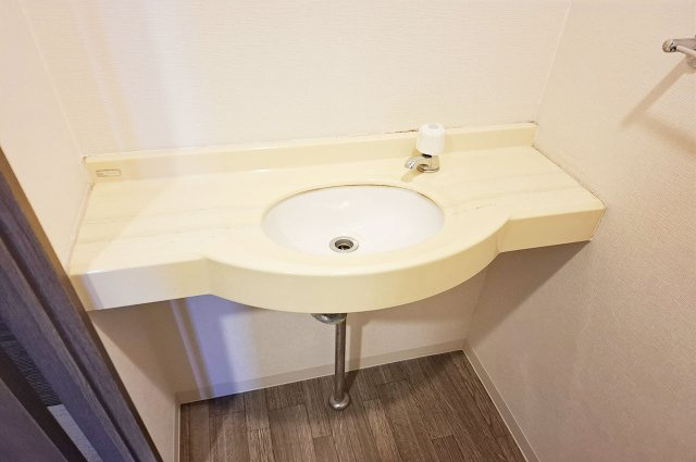 トイレ：手洗い器