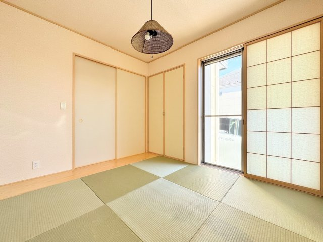 ◆子どものスタディ空間として、あるいは書斎やホビールームとして生活スタイルに合わせて使えるプライベートルーム。居心地のいい落ち着いたインテリアが似合います。