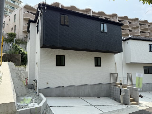 外観：328000625547