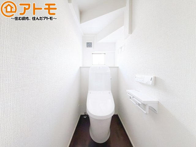 年代を問わず使いやすい洗浄機能付きのトイレ♪肌への負担をも減らせるのでお子様の敏感なお肌も安心！