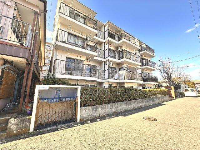 鉄筋コンクリート造4階建2階部分、新耐震基準・旧耐震が気になる方はスタッフまでお問い合わせください。