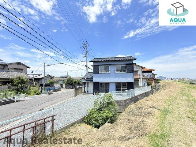 前面道路含む現地写真です