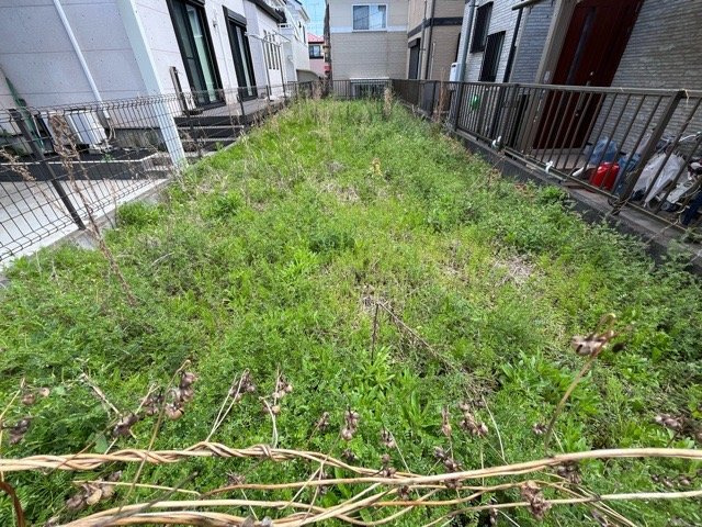 土地探しをしていると都市計画区域という言葉を目にすると思います。法律によって、都道府県知事や国土交通大臣が指定するエリアのことを指しており、都市計画区域は市街化区域と市街化調整区域に分けられています。