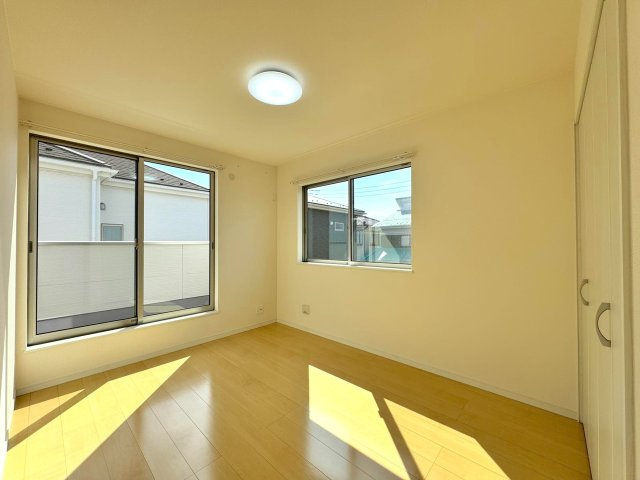子と?も部屋　6帖