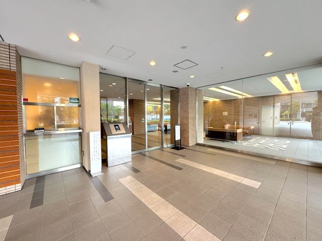 エントランスホール