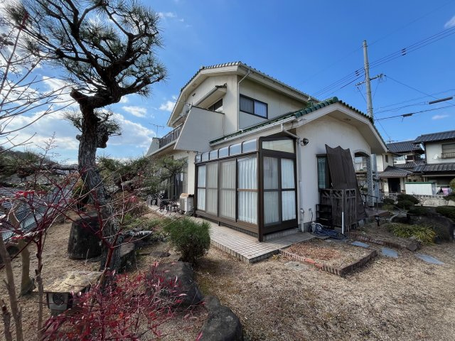 外観：333000050012