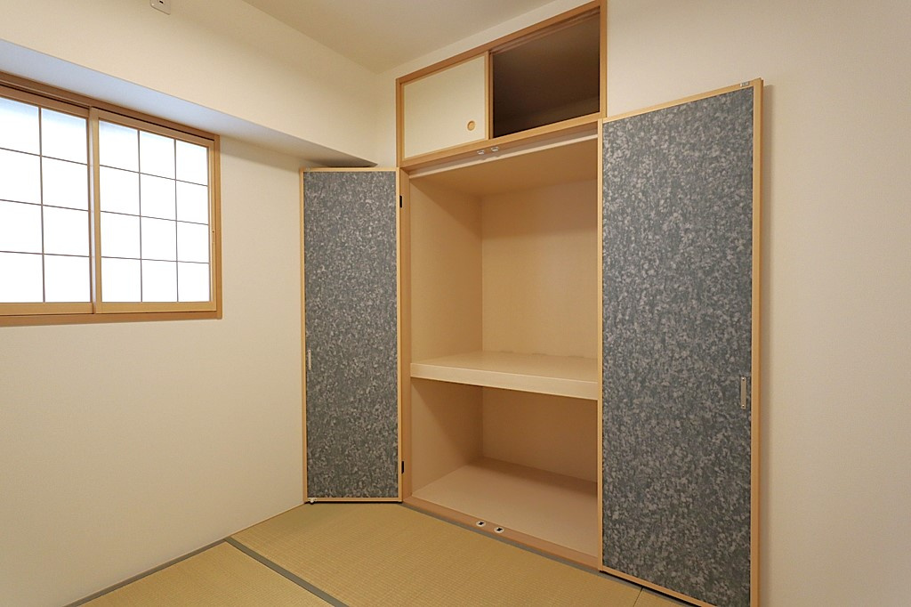 角部屋ですので窓ございます♪