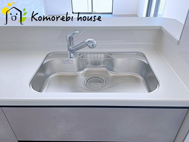 コンパクトなキッチンで掃除もラクラク