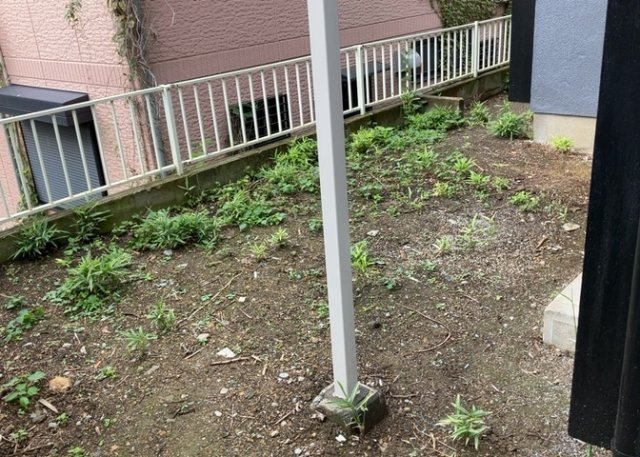 庭があることでガーデニングや家庭菜園はもちろん、こどもの遊び場やペットを放して遊ぶことができます。また、家の周囲に余裕があるということです。隣地との間があれば、十分な日当たりと、風通しが確保できます。