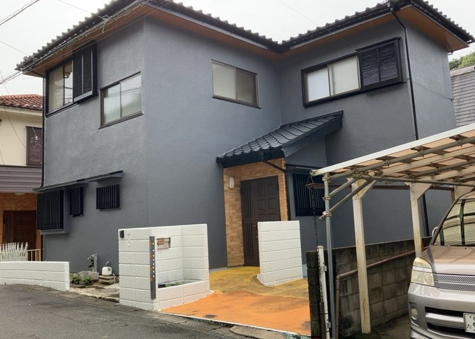 お持ちの車種によっては前面道路が広い方が便利でしょう。しかし、前面道路が広ければその分交通量が多くなるため、騒音などが気になる場合があります。実際に現地を見学し、周辺交通量や騒音などを確認しましょう！