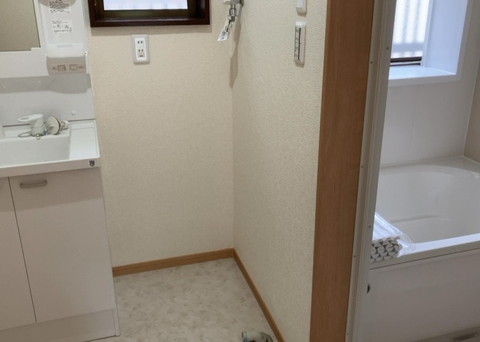 ランドリースペースも気になります。洗濯機置場があり「洗う、干す、取り込む、アイロンがけ、たたむ」など、洗濯に関する家事をするための空間です。広さや収納など付帯設備も含めて、詳細は現地でご確認ください。