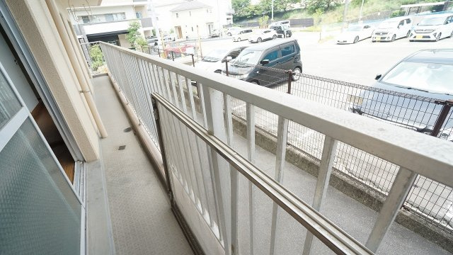 日当たり、眺めも良好　ひろびろバルコニー