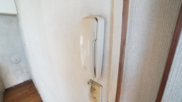インターホンつき